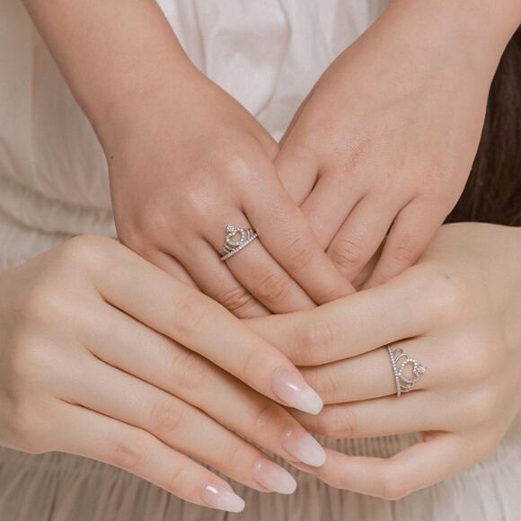 Stunning 925 Sterling Silver Princess Ring - Picture 4 of 8